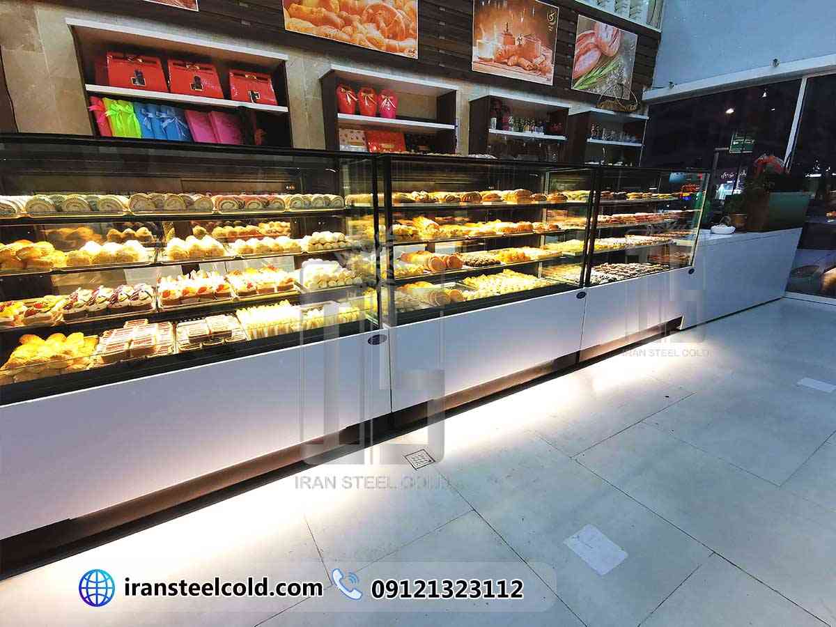 یخچال های قدیمی شیرینی فروشی