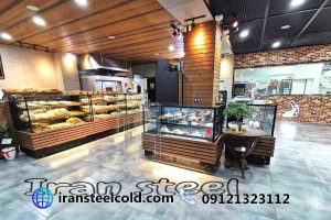 تصویر یخچال قنادی و ویترین های شیرینی رام بابا