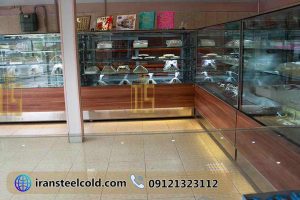 یخچال کیک و شیرینی شیرینی فروشی آریا